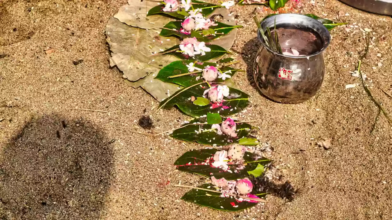Image of shradh pind daan-Decoding Pitrupaksha Dates